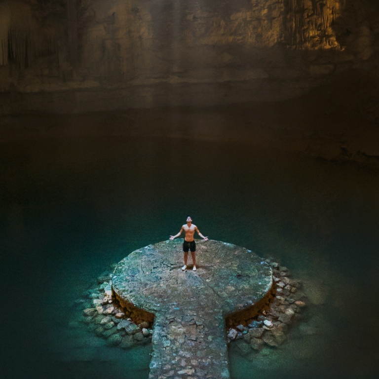 Limpieza de cenotes en Yucatán revela descubrimientos arqueológicos